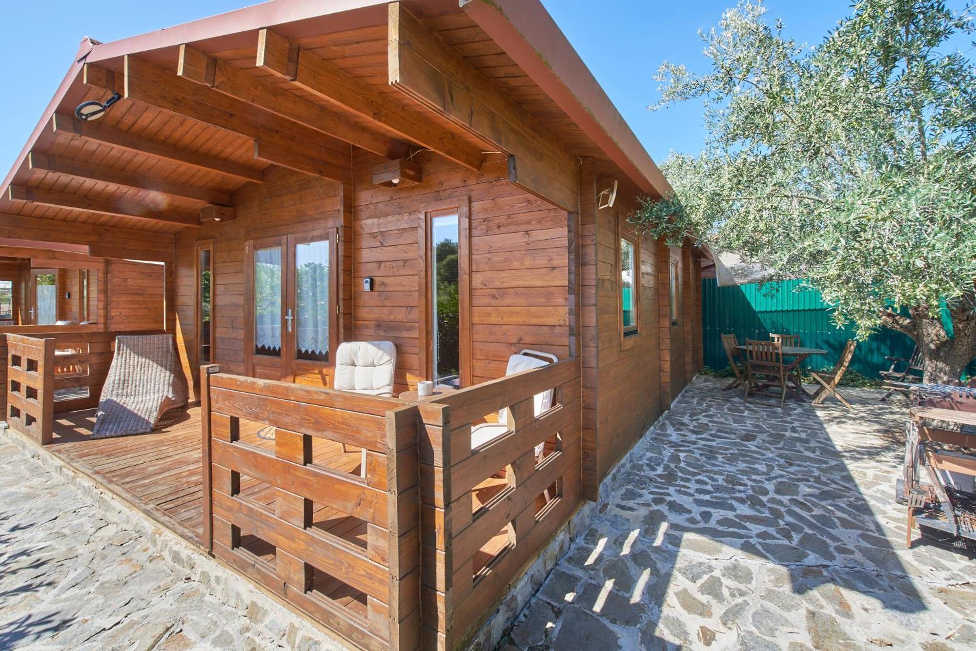 Lakeside Oasis W/ Ac, By Timecooler Chalet
