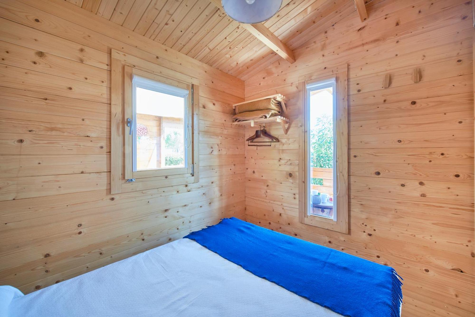 Chalet Lakeside Oasis W/ Ac, By Timecooler